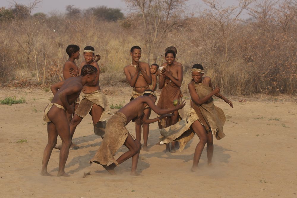 The Bushmen Tribe Of Tsumkwe Photo Diary The Vagabond Adventures Of Lucie Lachlan And Bow Wow